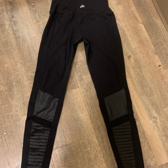 ALO YOGA Moto leggings in black size s - Picture 5 of 5